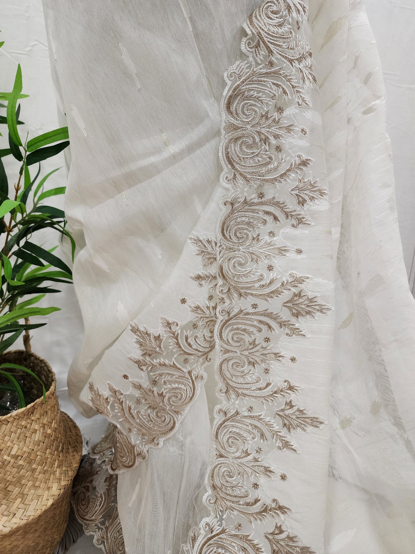 Hema - White Jamdani Saree