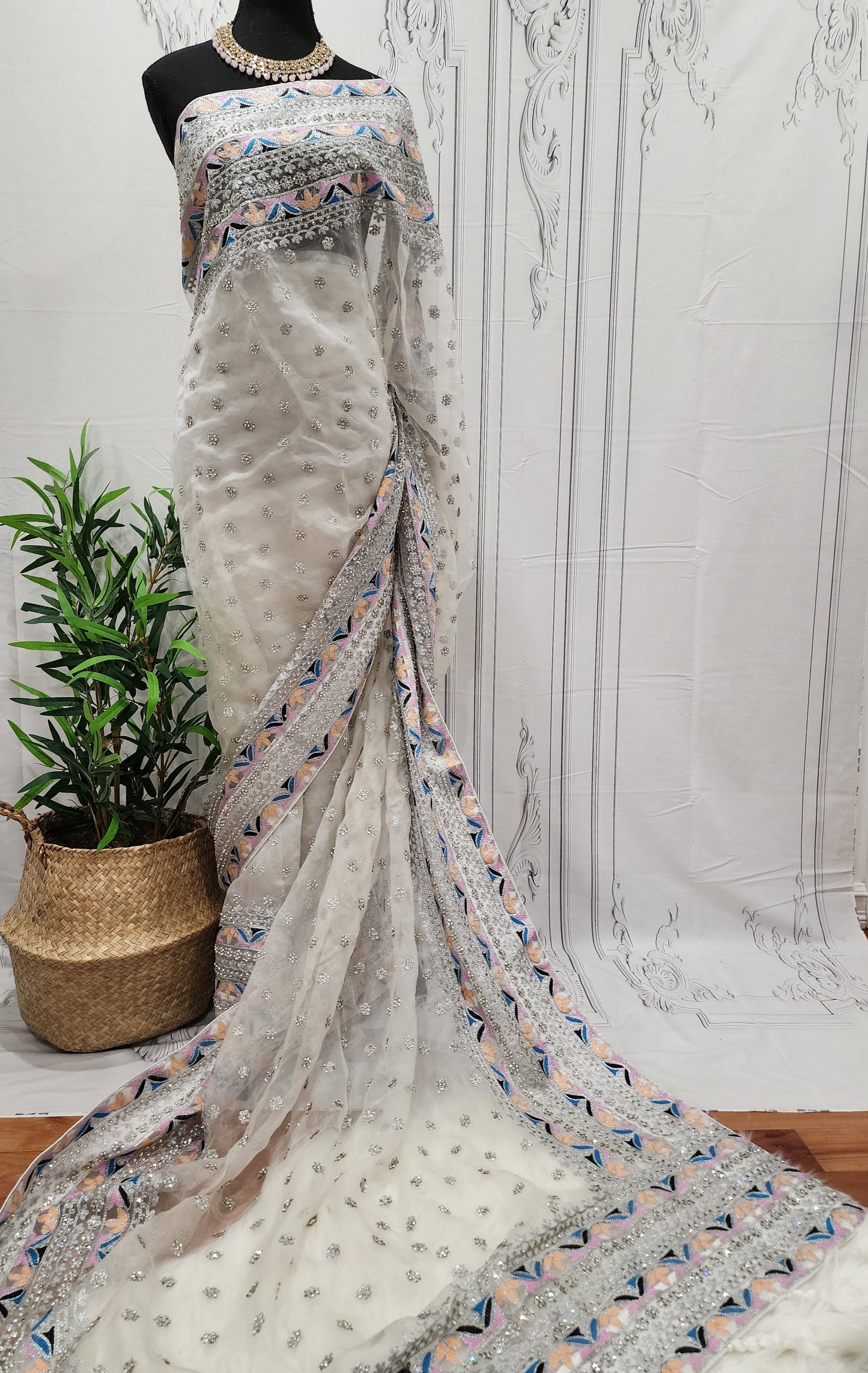 Sana - Aari Kashmiri Muslin Saree