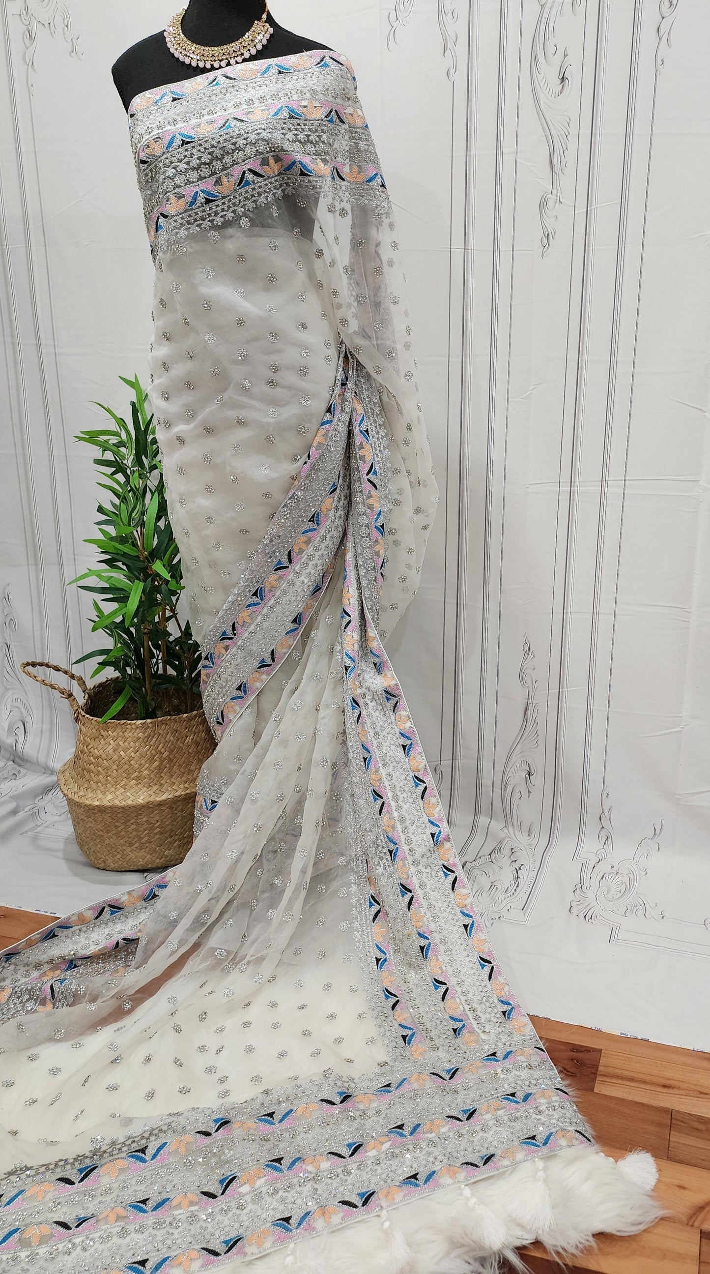 Sana - Aari Kashmiri Muslin Saree