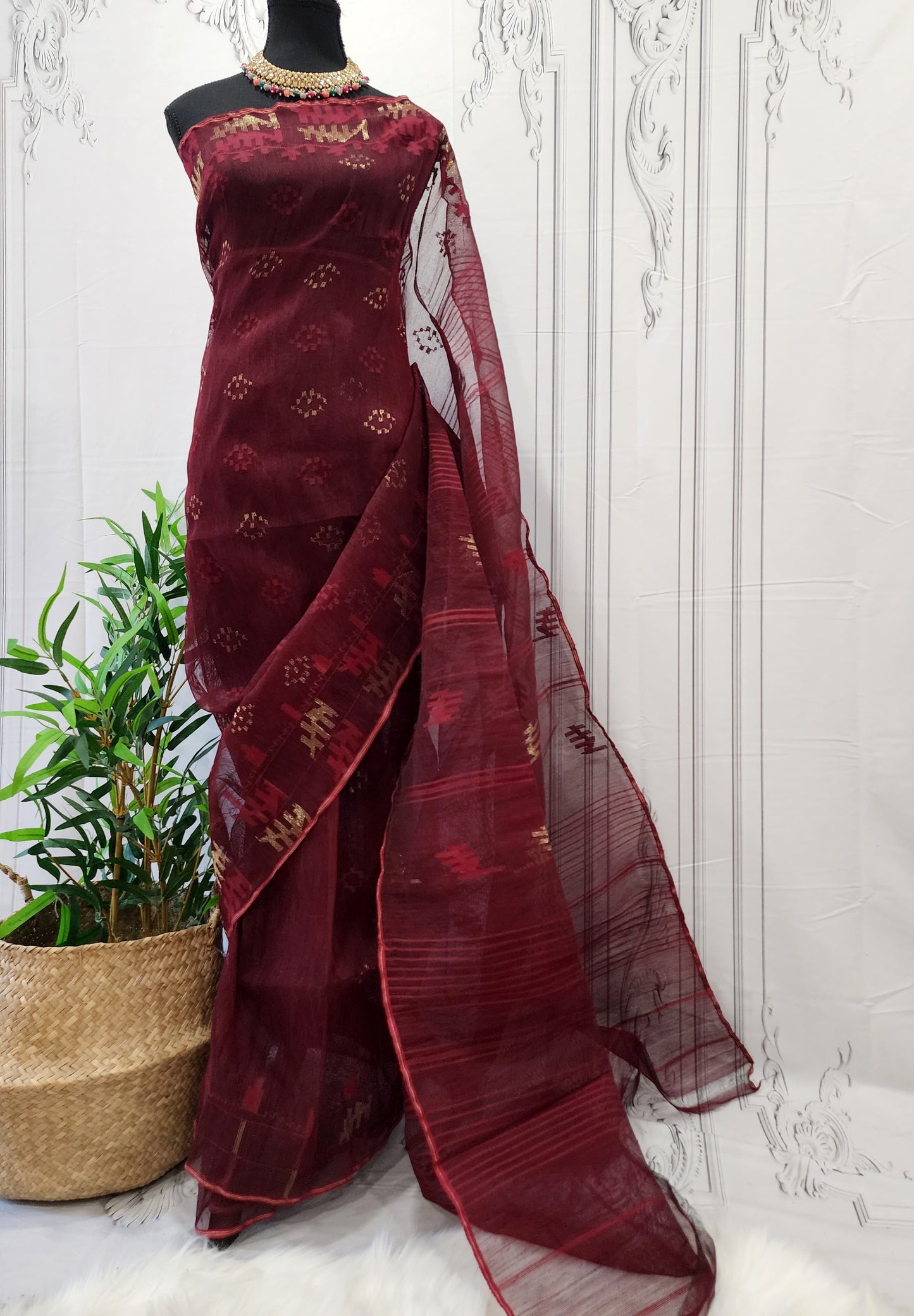 Farin - Beautiful Dhakai Jamdani Saree