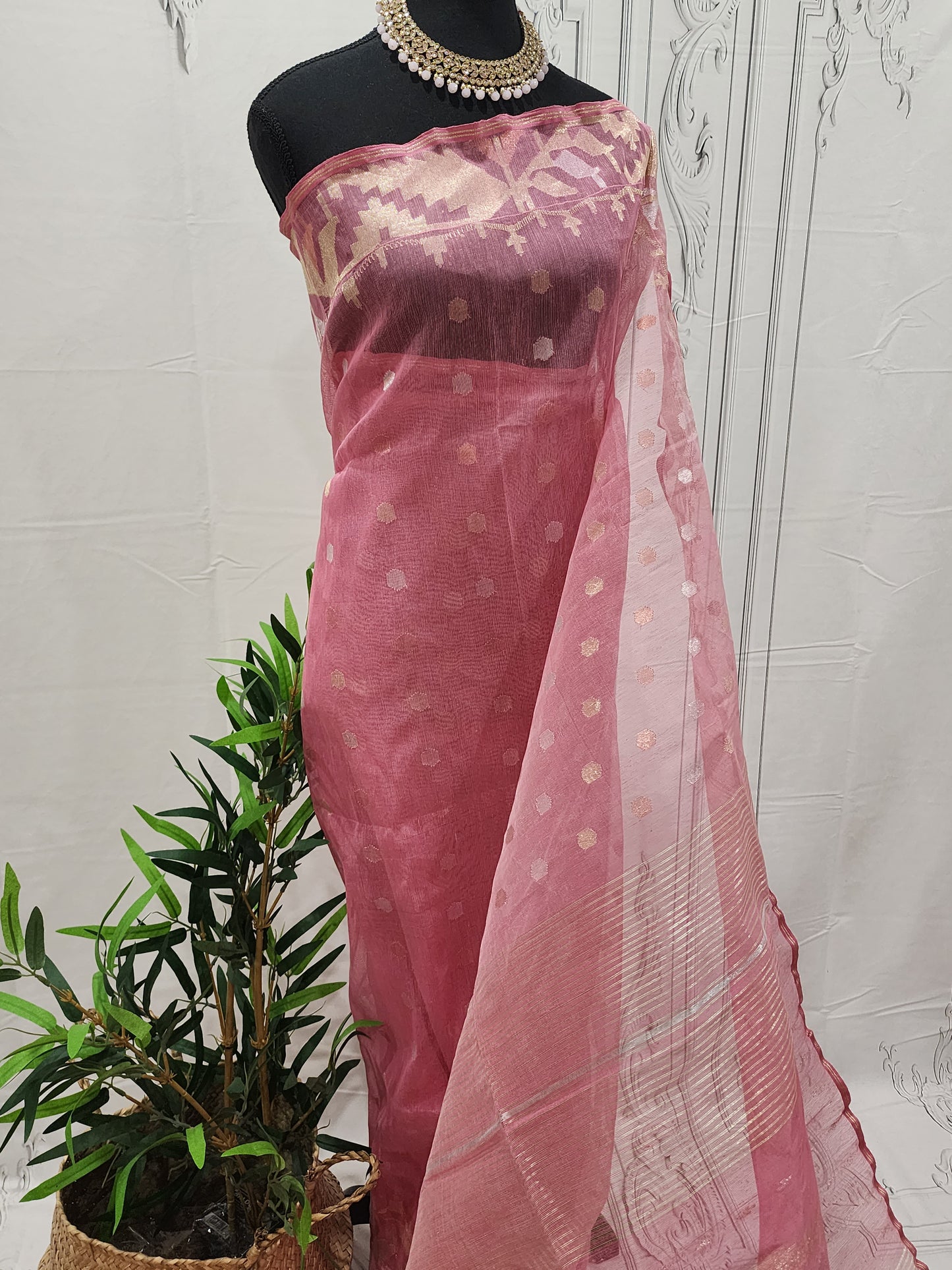 Maizun - Beautiful Jamdani Saree