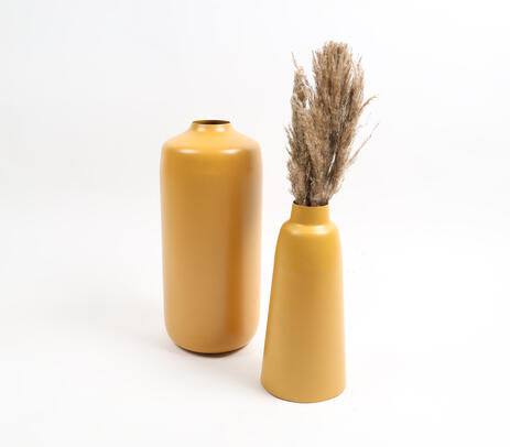 Solid tan flower vases (set of 2)