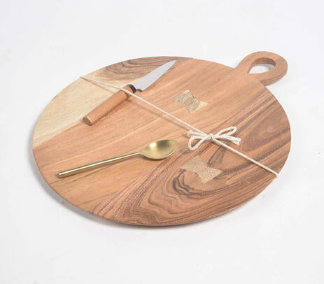 Handmade Minimal cut-out acacia wood round chopping board