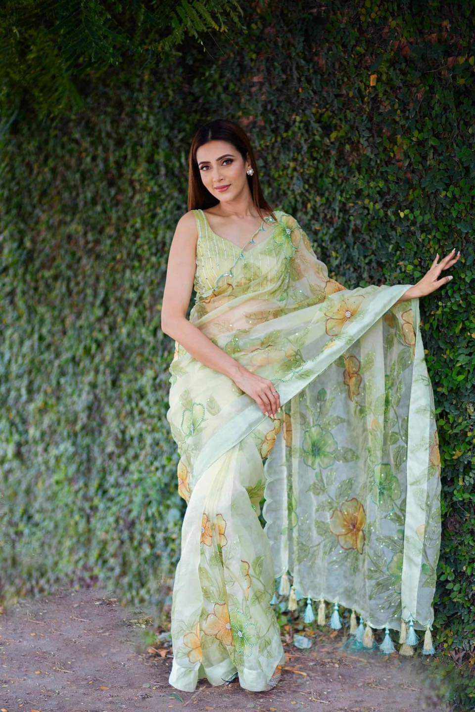 Mira - Muslin Hand-Paint Saree